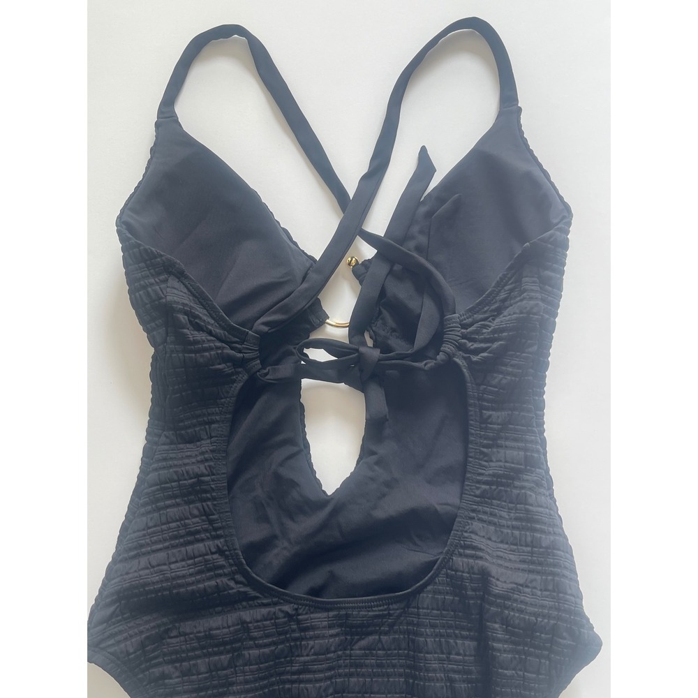 BECCA Black‎ One Piece Swimsuit With Decorative Ring Women's Size Medium - Picture 5 of 7